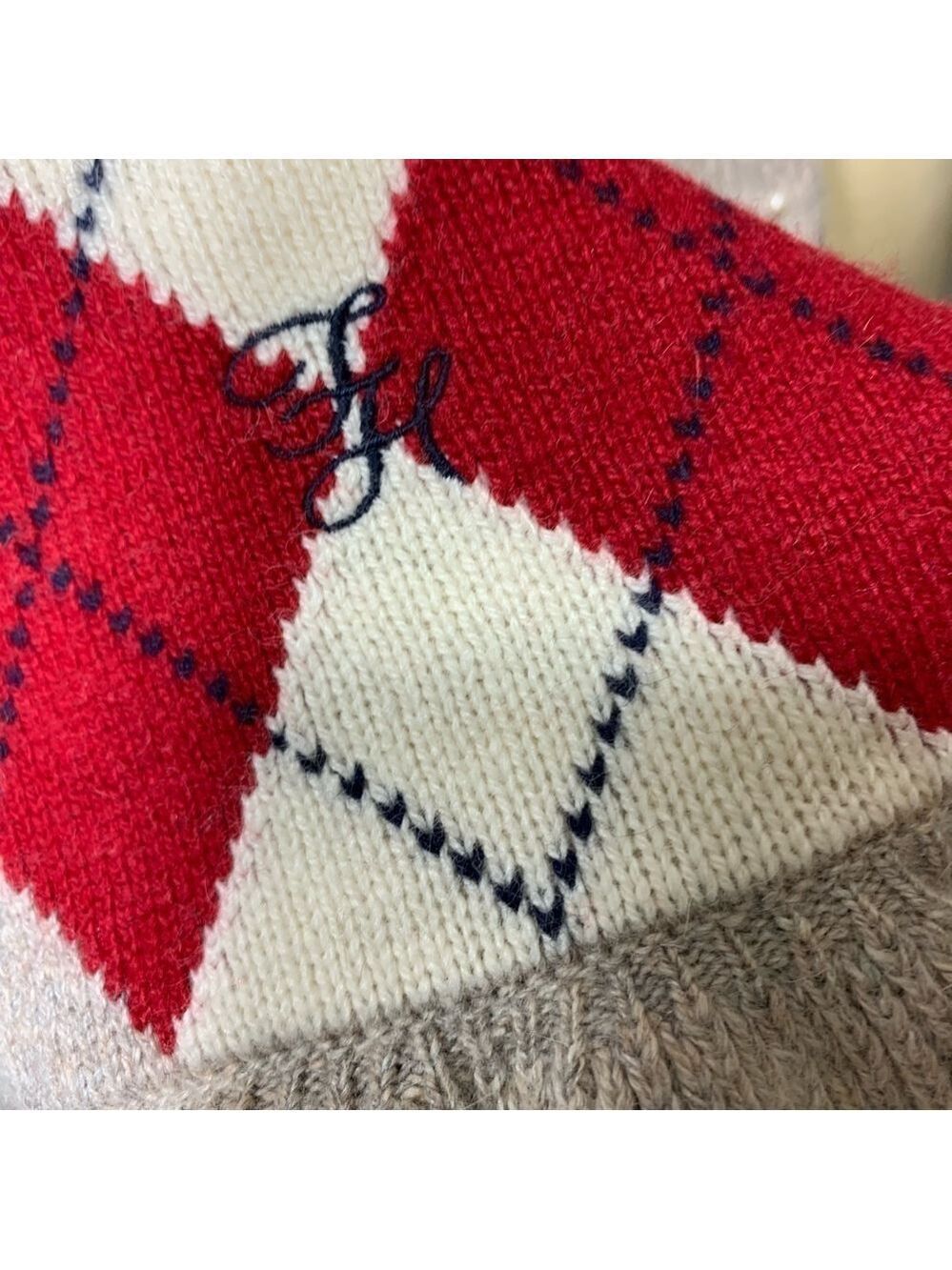 Tommy Hilfiger Knit Scarf Wrap O/S Tan red Scottish Plaid Wool Blend Ruffle Hem - Picture 5 of 13